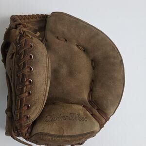 Spalding Catchers Mitt 42-7253 - Right Hand - Used
